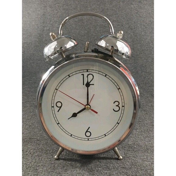 Chrome Alarm Clock Silver Retro Alarm Clock Battery Operated Analog Desktop Wall - Picture 1 of 5